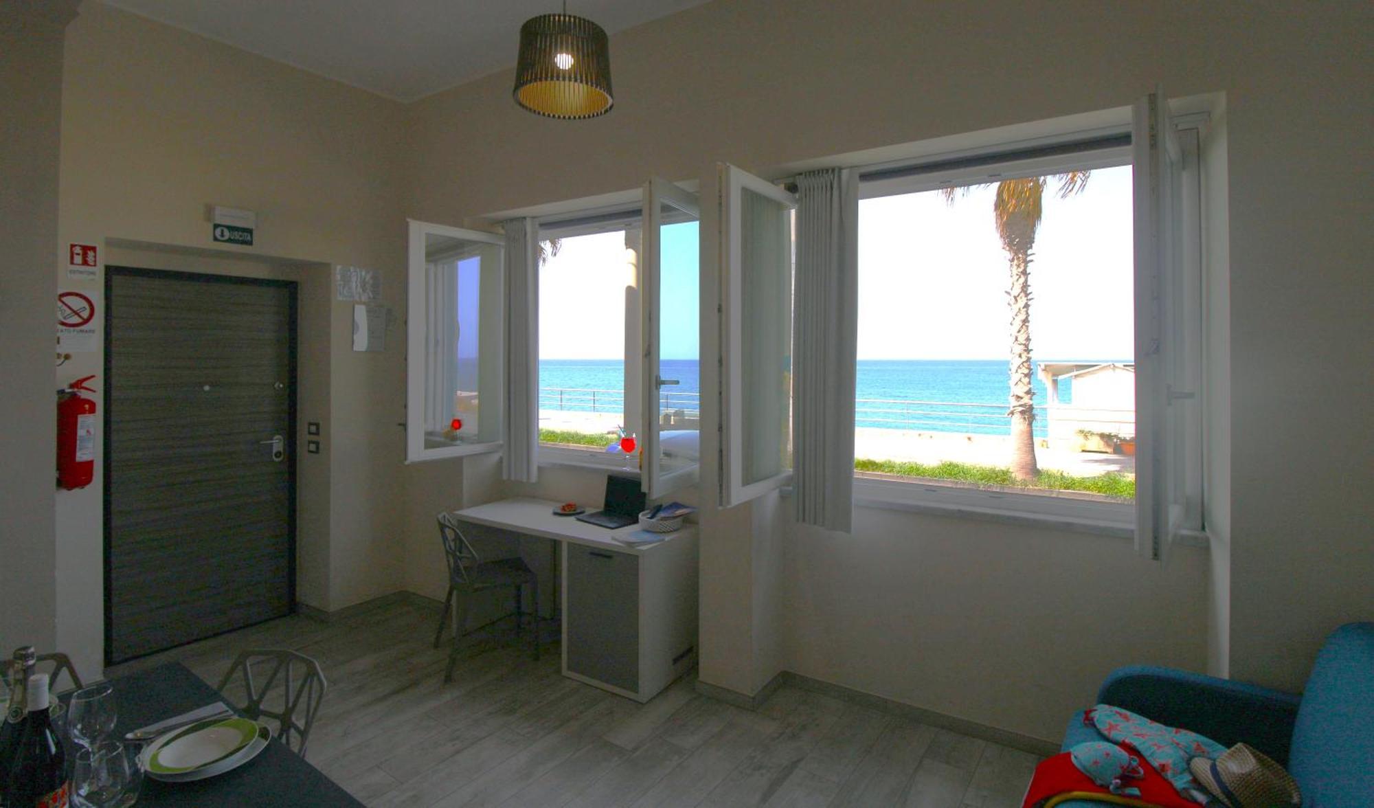 Capo D'Orlando Apartments - Doria 52 Eksteriør bilde
