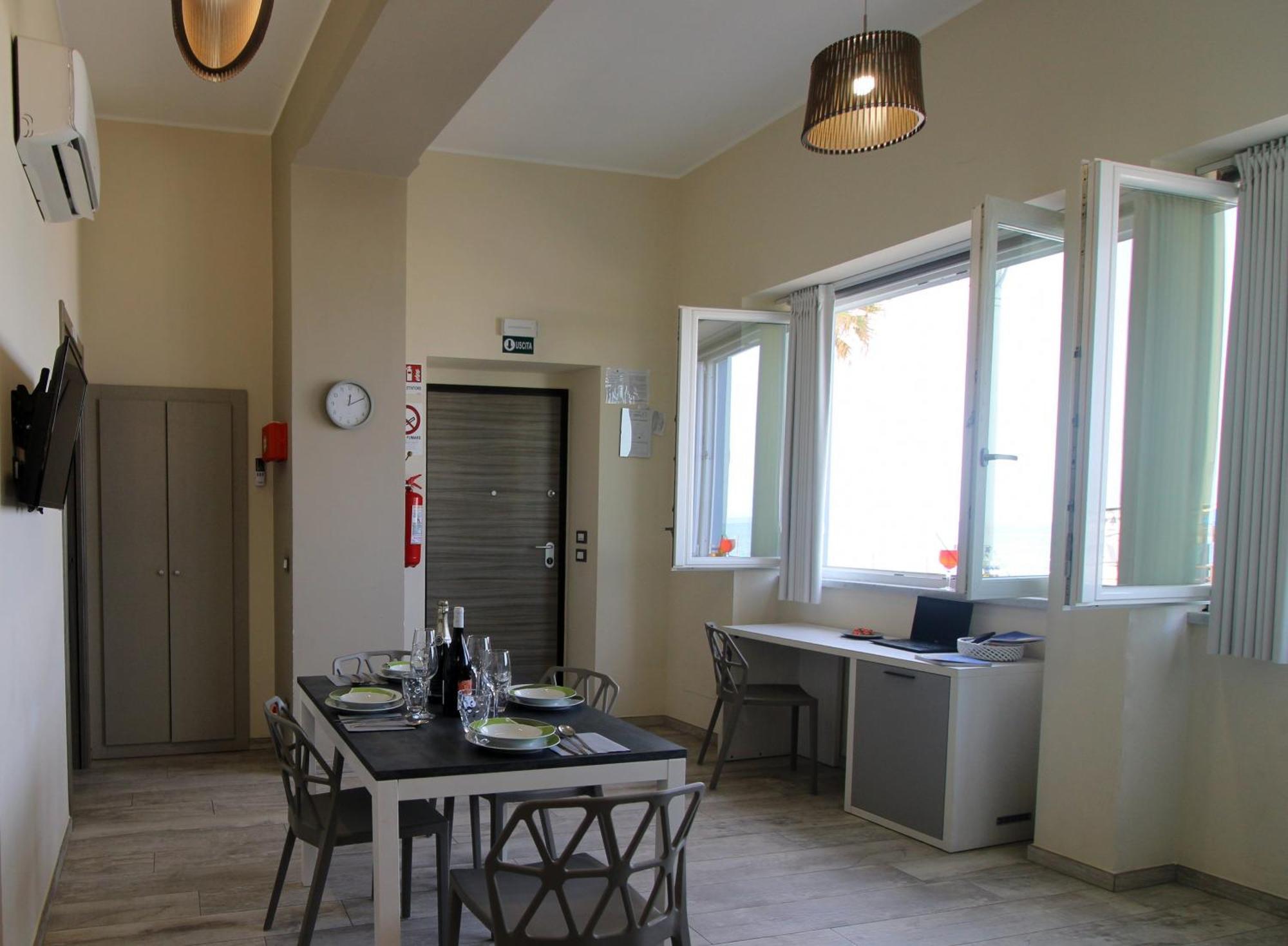 Capo D'Orlando Apartments - Doria 52 Eksteriør bilde